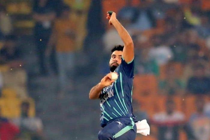 Watch: Debutant Aamir Jamal Bowls Brilliant Final Over To Give Pakistan Win